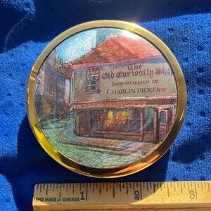Vintage Pygmalion Compact Mirror